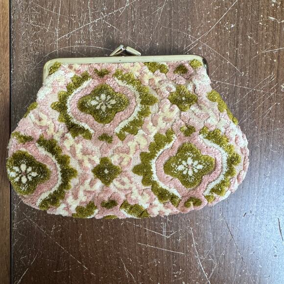 Vintage‎ Flower Tapestry White Pink And Brown Chain Strap Purse Made In Japan - Picture 2 of 9